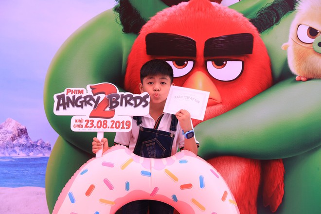 Hàng loạt hot mom và gia đình nghệ sĩ Việt nô nức đổ bộ buổi ra mắt phim Angry Birds 2 - Ảnh 1.