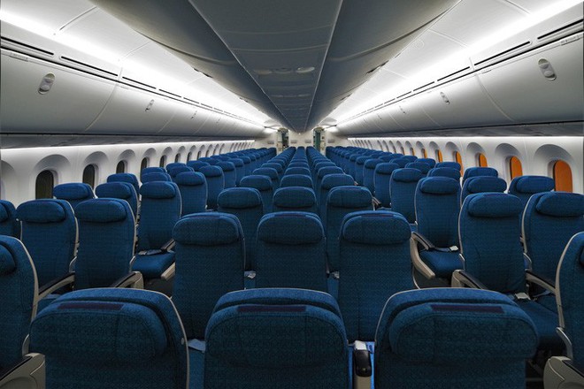 Si&ecirc;u m&aacute;y bay Boeing 787-10 lớn nhất Việt Nam đ&aacute;p xuống Nội B&agrave;i - Ảnh 3.
