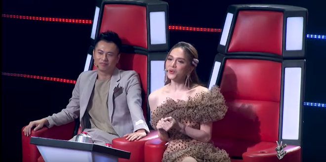 Clip: Hương Giang nhận x&eacute;t chuy&ecirc;n m&ocirc;n nhưng vẫn cực lầy lội khi l&agrave;m HLV Giọng h&aacute;t Việt nh&iacute; - Ảnh 3.
