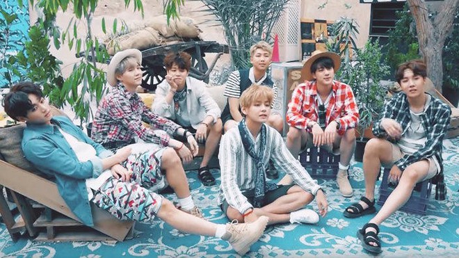 Có tiếng nhưng không có miếng như BTS: Mang tiếng nghỉ dài hạn nhưng suốt ngày ru rú trong phòng thu - Ảnh 2.