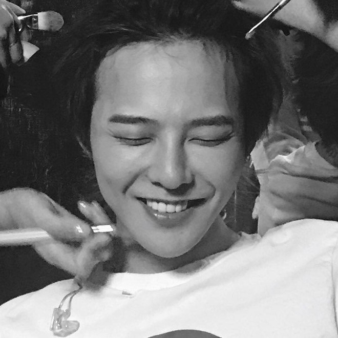 Stylist gây bão khi tung loạt ảnh chưa từng công bố của G-Dragon đúng sinh nhật: Thì ra ngoài đời là người thế này? - Ảnh 4.