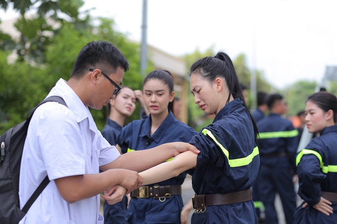 Mỹ nhân hành động: Phương Oanh từ chối thử thách vì ám ảnh quá khứ suýt chết đuối - Ảnh 3.