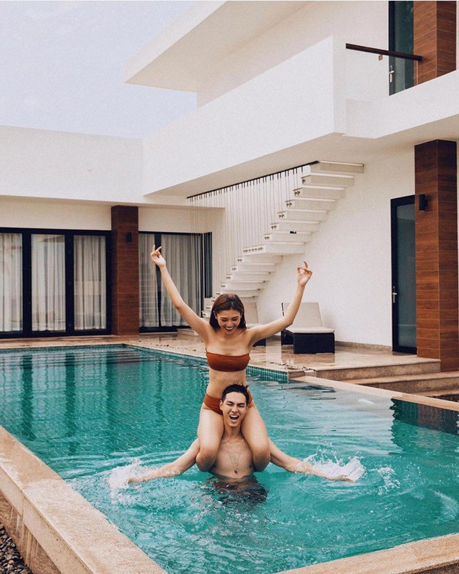 Tung khoảnh khắc t&igrave;nh tứ b&ecirc;n &ocirc;ng x&atilde;, Ch&uacute;ng Huyền Thanh khoe kh&eacute;o body chuẩn g&aacute;i một con tr&ocirc;ng m&ograve;n con mắt - Ảnh 2.