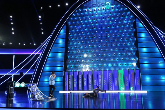 MC Đại Nghĩa rơi nước mắt khi chiến thắng hơn 800 triệu đồng trên gameshow Tường lửa - Ảnh 4.
