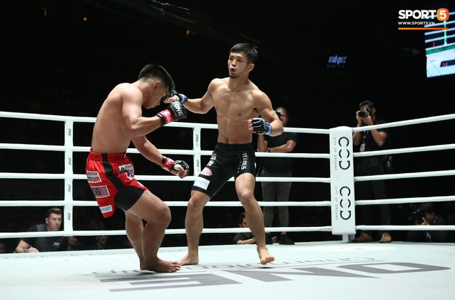 V&otilde; sĩ gốc Việt Martin Nguyễn hạ đẹp đối thủ Nhật Bản, bảo vệ th&agrave;nh c&ocirc;ng chiếc đai v&ocirc; địch ONE Championship - Ảnh 13.