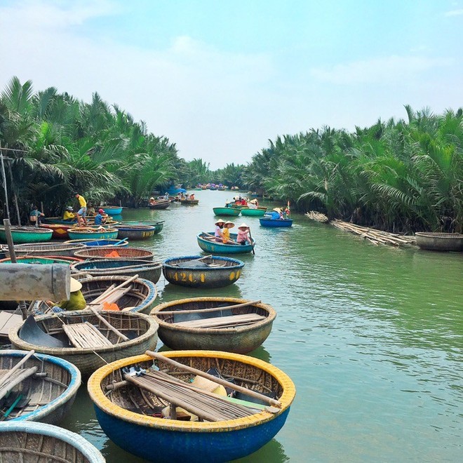 Phố cổ Hội An quá tải, dân tình rủ nhau sang check-in rừng dừa Bảy Mẫu: Đẹp thì đẹp thật, chỉ sợ chẳng được bao lâu lại đông thôi - Ảnh 8.