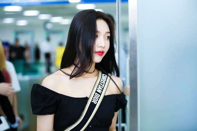 3 mỹ nh&acirc;n Kpop hot nhất BIG3 được Dispatch khen l&ecirc;n m&acirc;y v&igrave; m&agrave;n khoe eo &oacute;t tại s&acirc;n bay: Jennie liệu c&oacute; đỉnh nhất? - Ảnh 7.