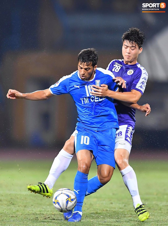 Kh&ocirc;ng c&oacute; Đ&igrave;nh Trọng ở b&ecirc;n nhưng Duy Mạnh vẫn c&oacute; thể y&ecirc;n t&acirc;m v&igrave; sự tiến bộ vượt bậc của người đồng đội n&agrave;y - Ảnh 2.