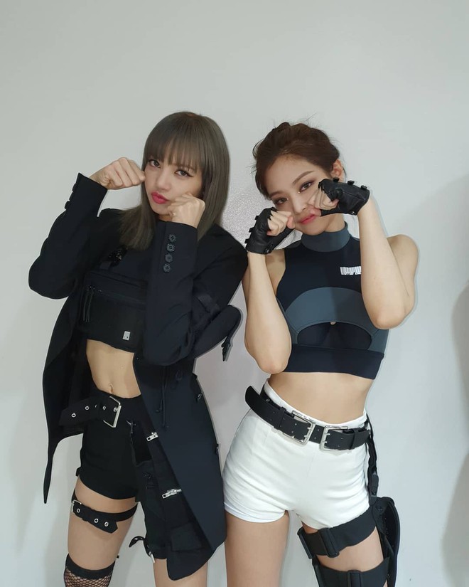 Nếu Jennie và Lisa (BLACKPINK) thành lập nhóm nhỏ: Cân tất từ giọng hát, rap đến vũ đạo, thần thái cũng có thừa! - Ảnh 1.