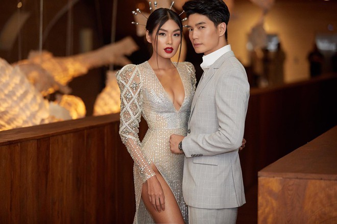 Cùng phá tan tành dress code của Elle Style Awards, nào ngờ Hari Won phải chào thua một cô nàng bốc lửa  - Ảnh 6.