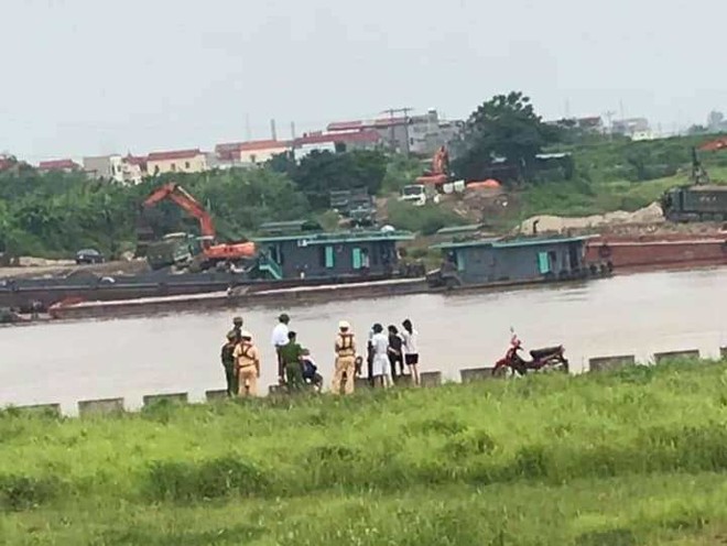 Bắc Ninh: Cô gái để lại lời nhắn Hãy giúp tôi gọi đến... rồi nhảy xuống sông tự tử - Ảnh 1.