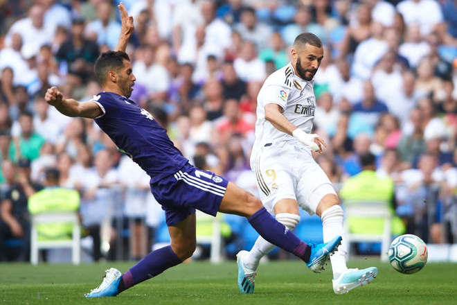 Benzema lập siêu phẩm, Real Madrid vẫn đánh rơi chiến thắng ở phút cuối - Ảnh 4.