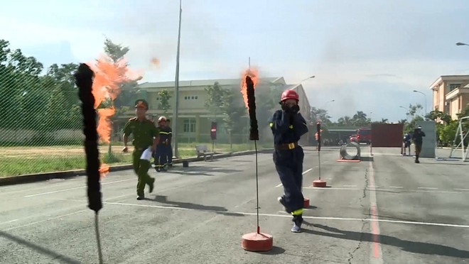 Mỹ nhân hành động: Trương Quỳnh Anh ngã đau đớn khi chạy vượt rào - Ảnh 5.