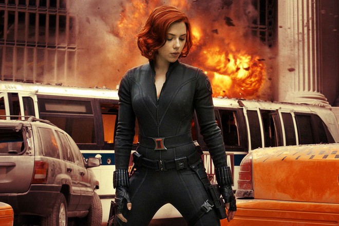 Ngỡ Ngàng Bộ Suit Mới Của Black Widow: Hẳn Stylist Của Marvel Hơi Mù Màu,  Góa Phụ Đen Mặc Đồ Trắng Là Sao?