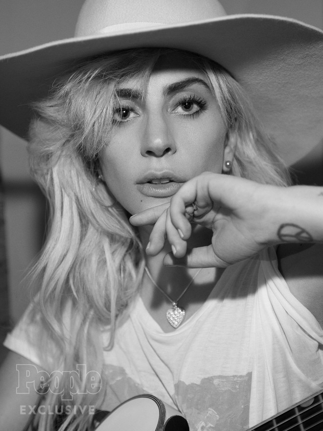 Lady Gaga lần đầu tiên trong 10 năm sự nghiệp hủy show ngay phút 89, lý do là gì? - Ảnh 4.