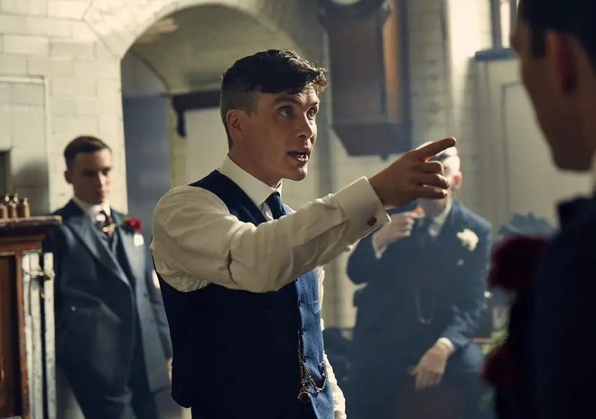 Xem Bóng Ma Anh Quốc chẳng ai ghét được phản diện Cillian Murphy vì anh ác gì mà sang thế? - Ảnh 6.