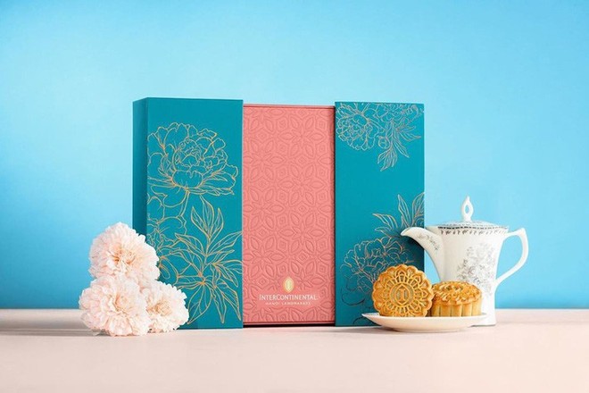 H&agrave; Nội: Dạo một v&ograve;ng xem gi&aacute; cả hộp b&aacute;nh Trung thu của c&aacute;c kh&aacute;ch sạn 5 sao nổi tiếng, c&aacute; biệt c&oacute; hộp l&ecirc;n tới 28 triệu đồng  - Ảnh 9.