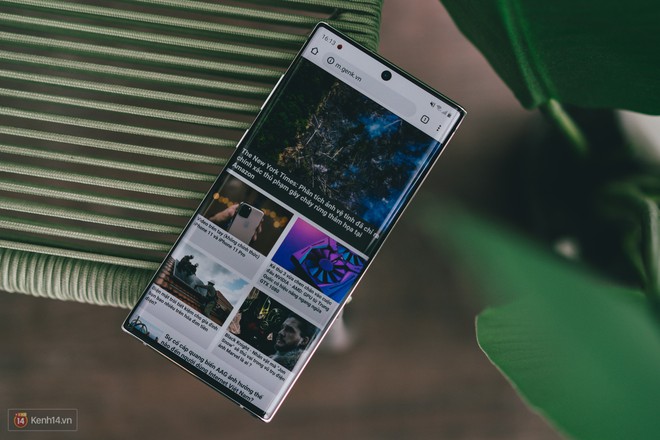 Đ&aacute;nh gi&aacute; Galaxy Note 10 về mặt thiết kế: m&agrave;u sắc lạ, nhiều chi tiết sang trọng hơn - Ảnh 3.