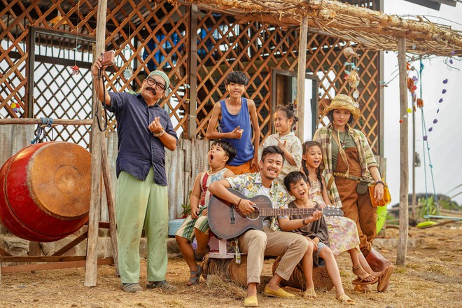 Review Anh Thầy Ngôi Sao: Cười nổ rạp vì sự đáng yêu của lũ trẻ, ứng viên tiềm năng cho CLB trăm tỉ - Ảnh 3.