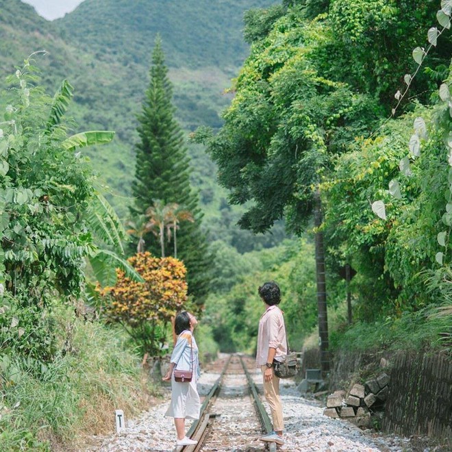 Nhìn người ta dắt bồ check-in toàn chỗ lạ ở Đà Nẵng – Hội An mà gato, ước gì có ai đó chụp được cho mình như vậy! - Ảnh 11.