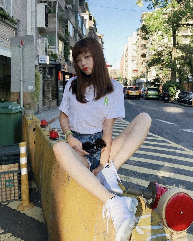 Diện bikini v&agrave;o si&ecirc;u thị mua đồ, c&ocirc; g&aacute;i tưởng được h&acirc;m mộ ai ngờ bị d&acirc;n mạng &ldquo;n&eacute;m đ&aacute;&rdquo; kh&ocirc;ng trượt ph&aacute;t n&agrave;o - Ảnh 7.