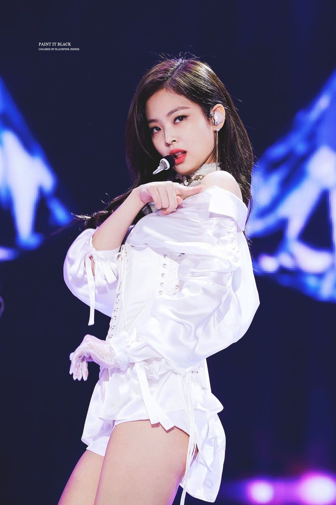 Chỉ một lần phát sóng, Jennie (BLACKPINK) chiếm luôn danh hiệu nữ hoàng nhan sắc livestream vì vẻ đẹp tự nhiên đỉnh cao - Ảnh 4.