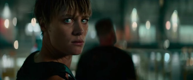 Huyền thoại Terminator t&aacute;i xuất với trailer mới: Kẻ Hủy Diệt l&atilde;o l&agrave;ng bị lấn lướt bởi so&aacute;i tỷ cực ngầu - Ảnh 4.