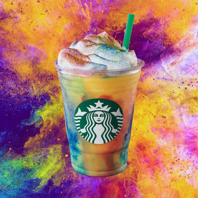Bi hài món cà phê sống ảo của Starbucks: Quảng cáo đủ bảy sắc cầu vồng, về đến tay chỉ còn màu cỏ úa buồn héo hắt - Ảnh 1.