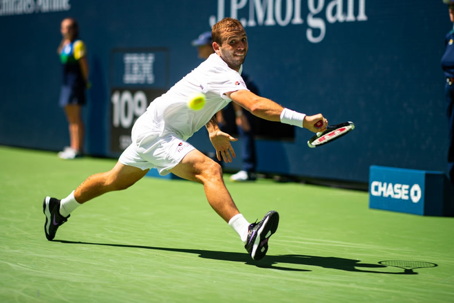 Federer bất ngờ nổi giận văng tục sau chiến thắng dễ dàng ở vòng 3 US Open - Ảnh 4.