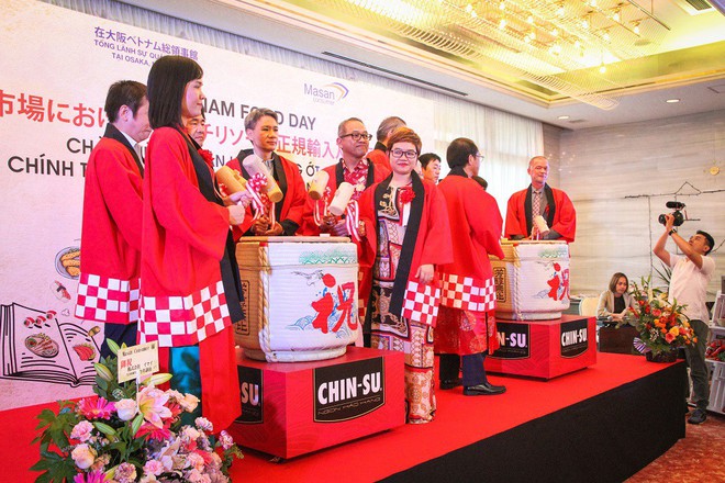 Chính thức tới Nhật Bản, món tương ớt CHIN-SU “huyền thoại” của Việt Nam khiến người dân Osaka thích mê - Ảnh 4.