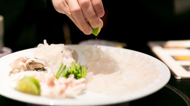 7,5 triệu đồng/100g thịt, ai mà ngờ loại cá vừa xấu xí vừa cực độc này lại đáng giá ở Nhật Bản đến thế - Ảnh 4.
