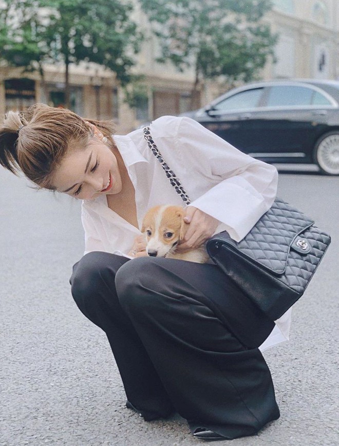 Xinh đẹp, body quyến rũ v&agrave; kinh doanh giỏi - c&ocirc; g&aacute;i khiến Soobin Ho&agrave;ng Sơn vướng v&agrave;o nghi vấn y&ecirc;u đương 2 năm qua l&agrave; ai? - Ảnh 3.