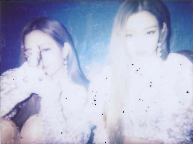 Jennie (BLACKPINK) c&ocirc;ng bố Instagram thứ 2 b&iacute; mật v&agrave;o ng&agrave;y kỷ niệm debut, ai ngờ lại to&agrave;n ảnh ấn tượng thế n&agrave;y - Ảnh 1.