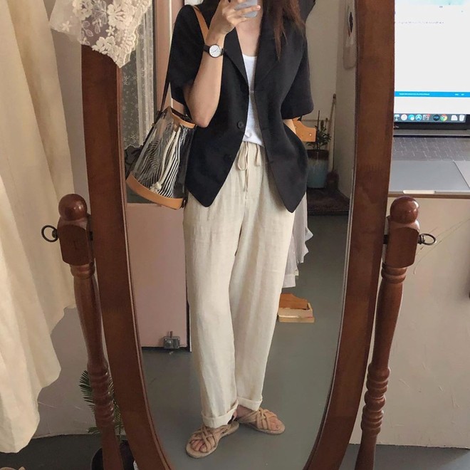 Chờ m&atilde;i thời tiết mới đỡ n&oacute;ng để chị em x&uacute;ng x&iacute;nh 4 kiểu &aacute;o xinh ngất ng&acirc;y n&agrave;y - Ảnh 15.