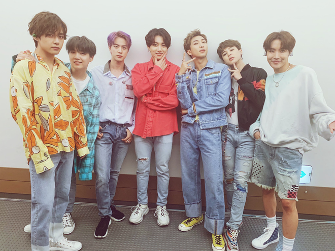 BTS lần đầu đạt triệu bản ở Nhật nhưng gây choáng hơn là danh tính 2 nghệ sĩ Hàn từng có thành tích tương tự - Ảnh 2.