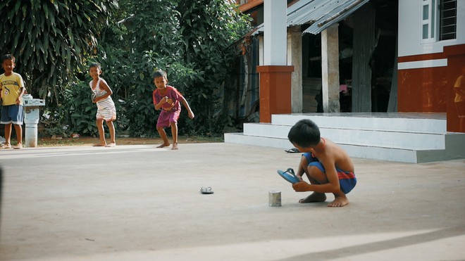 Khoai Lang Thang: Điều Khoai mong muốn sau hành trình này là con trẻ được vui chơi và bồi đắp tâm hồn trên chính mảnh đất quê hương - Ảnh 4.