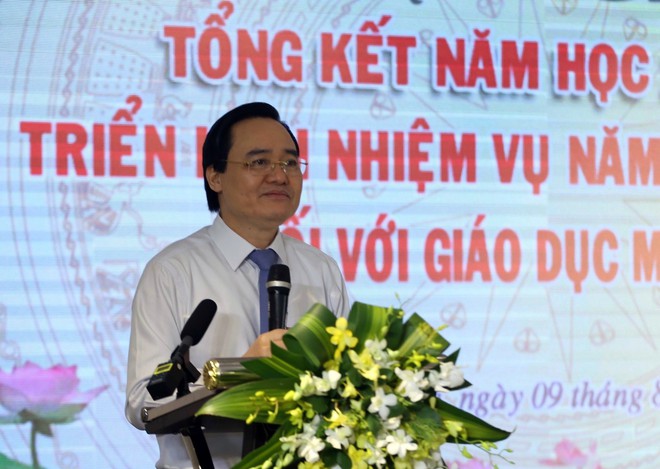 Vụ học sinh tử vong vì bỏ quên trên xe: Bộ trưởng GD&ĐT nói gì? - Ảnh 1.