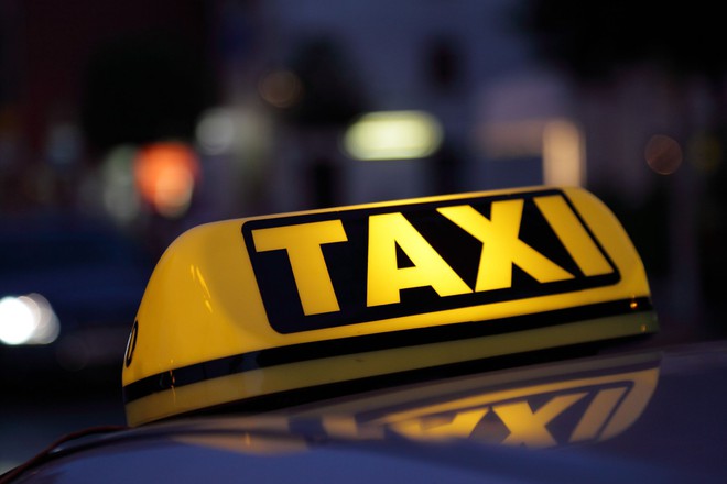 Ngạc nhiên chưa: Việt Nam vừa lọt top những quốc gia có giá taxi rẻ nhất thế giới! Đố bạn biết đắt nhất là nước nào? - Ảnh 1.