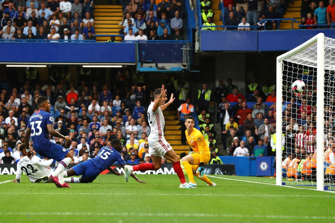 Dẫn trước tới 2-0, Chelsea của Frank Lampard vẫn bị đội mới lên hạng cầm hòa đầy thất vọng - Ảnh 11.
