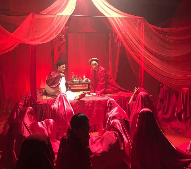 Vừa t&acirc;m sự từng c&oacute; &yacute; định r&uacute;t khỏi showbiz, T&oacute;c Ti&ecirc;n lại lộ tạo h&igrave;nh trong MV mới: Cổ trang mang hơi hướng li&ecirc;u trai? - Ảnh 2.