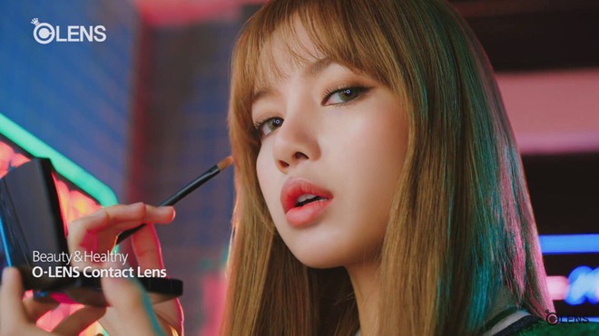 Idol Hàn đeo lens sáng màu: xuất sắc có Irene, Jennie... còn giống ma sói nhất là Hwasa, Hyuna - Ảnh 3.