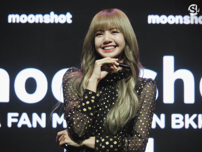 Giữa lùm xùm BLACKPINK, em gái quốc tế Lisa chứng minh nhân cách vàng chỉ bằng 1 hành động ở sự kiện cá nhân - Ảnh 1.