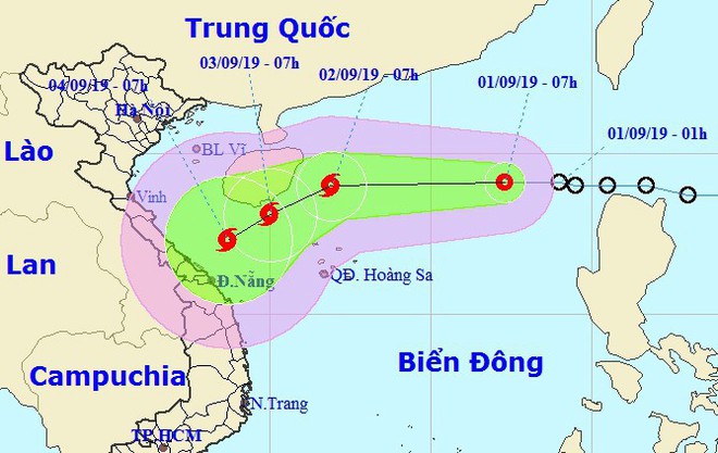 Áp thấp nhiệt đới trên Biển Đông có khả năng mạnh lên thành bão  và hướng vào miền Trung - Ảnh 1.