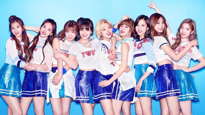 BTC AAA 2019 vô tình để lộ 4 cái tên cực hot sẽ về Việt Nam: TWICE, SEVENTEEN, MOMOLAND, AB6IX? - Ảnh 3.