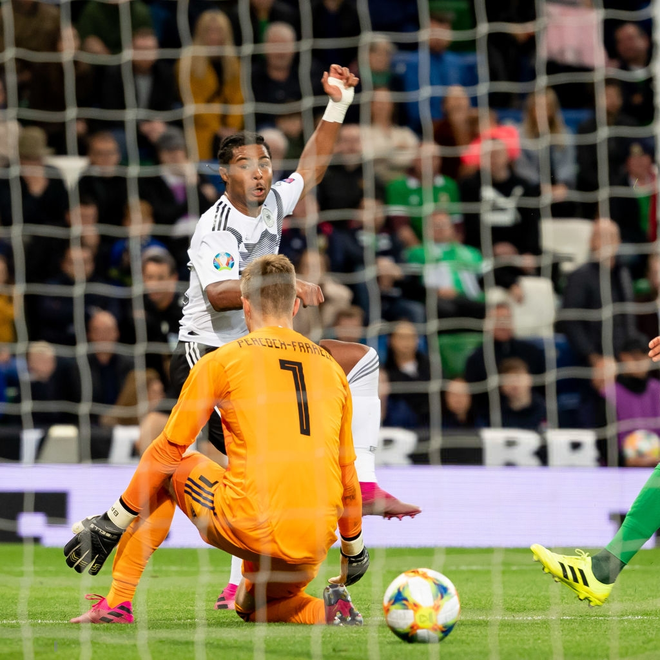 V&ograve;ng loại Euro 2020: Tuyển Đức lấy lại danh dự sau thất bại muối mặt, H&agrave; Lan tiếp tục tạo lốc cuốn phăng đối thủ - Ảnh 4.