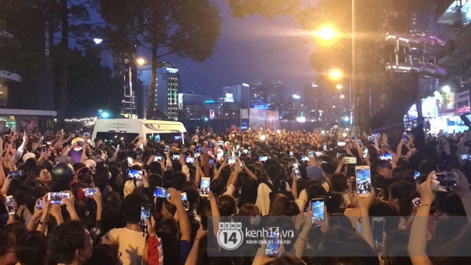 Hàng nghìn fan “bóp nghẹt” sự kiện hội tụ Ji Chang Wook và dàn sao hot tại TP.HCM, BTC thông báo huỷ phút chót vì an toàn - Ảnh 8.