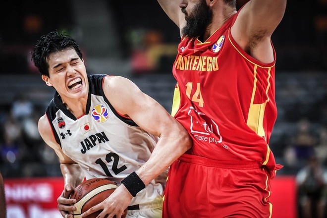 Kết quả ngày thi đấu 9/9 FIBA World Cup 2019: Cầu thủ xuất sắc nhất NBA 2019 về nước sớm, đội tuyển Mỹ thể hiện sức mạnh khủng khiếp - Ảnh 2.