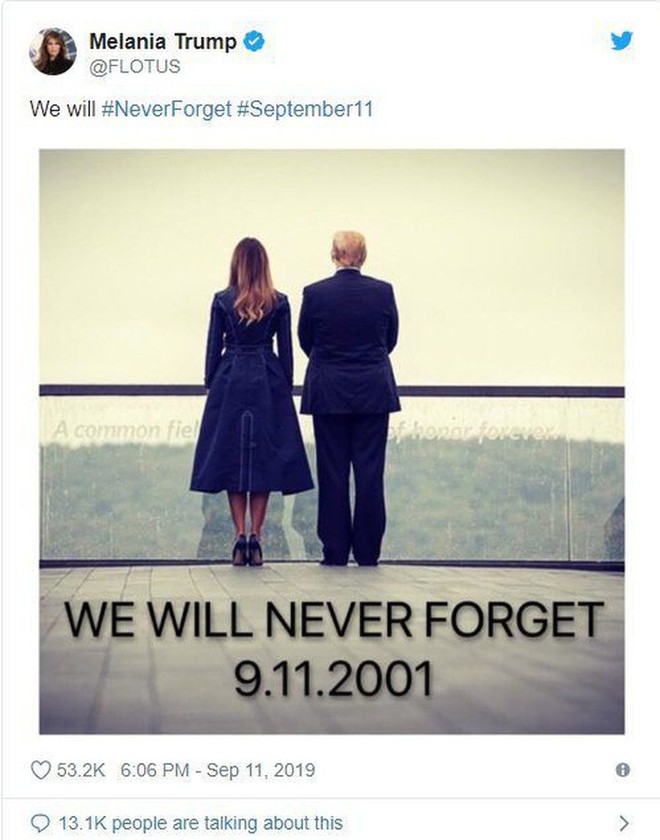 Đệ nhất phu nhân Mỹ bị chỉ trích vì chi tiết giời ơi đất hỡi trên váy khiến một số người liên tưởng đến thảm kịch 11/9 - Ảnh 5.