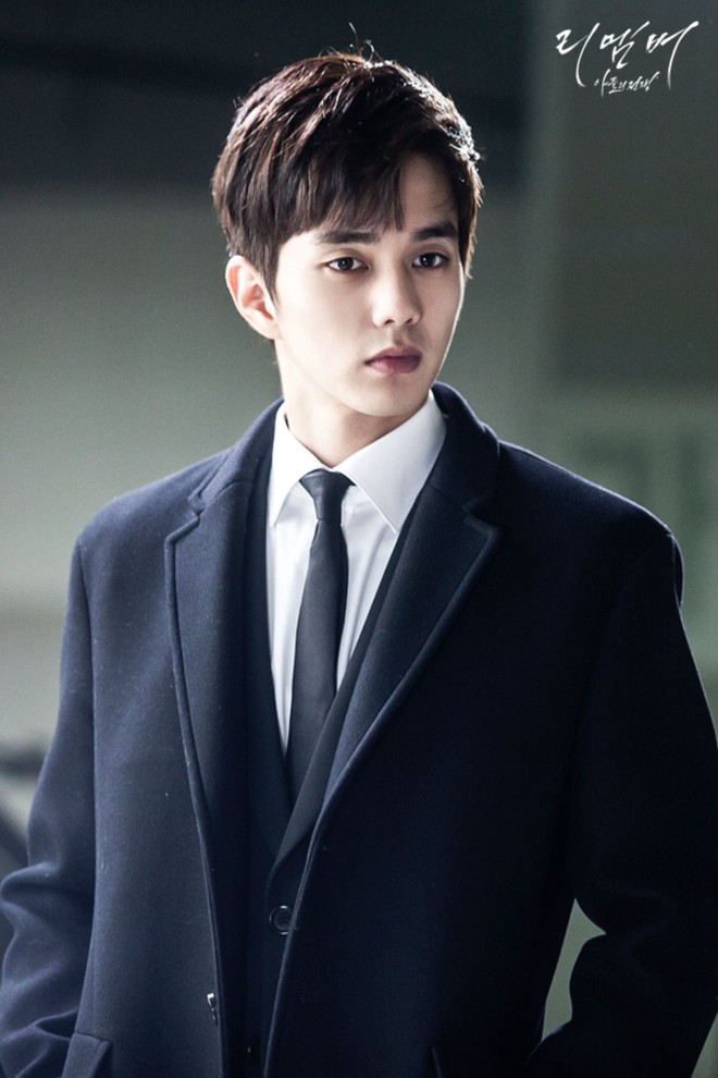 6 chàng phi công điển trai trên phim Hàn: Quản lý Goo (Hotel Del Luna) vẫn chưa cưng bằng trai trẻ của Chị Đẹp? - Ảnh 11.