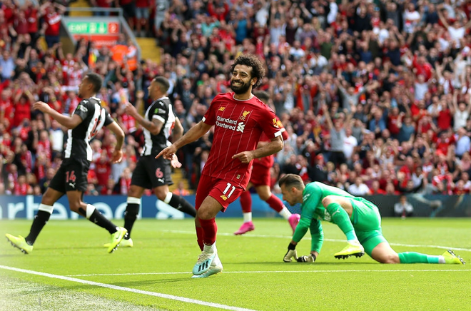 Gạt bỏ hục hặc, cặp đôi Salah - Mane tỏa sáng giúp Liverpool ngược dòng đánh bại Newcastle để tiếp tục bay cao trên ngôi đầu Ngoại hạng Anh - Ảnh 6.